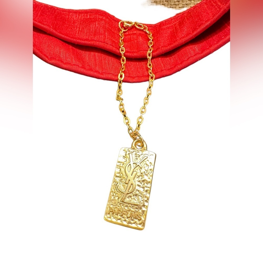 YSL TOTE Auth YSL Beauty Bag Charm & StrawTote Bracelet NECKLACE New - Picture 6 of 10
